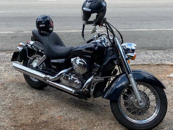 HONDA SHADOW 750 